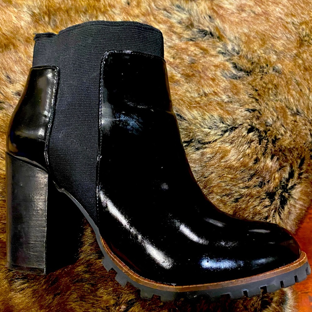 Steve Madden booties